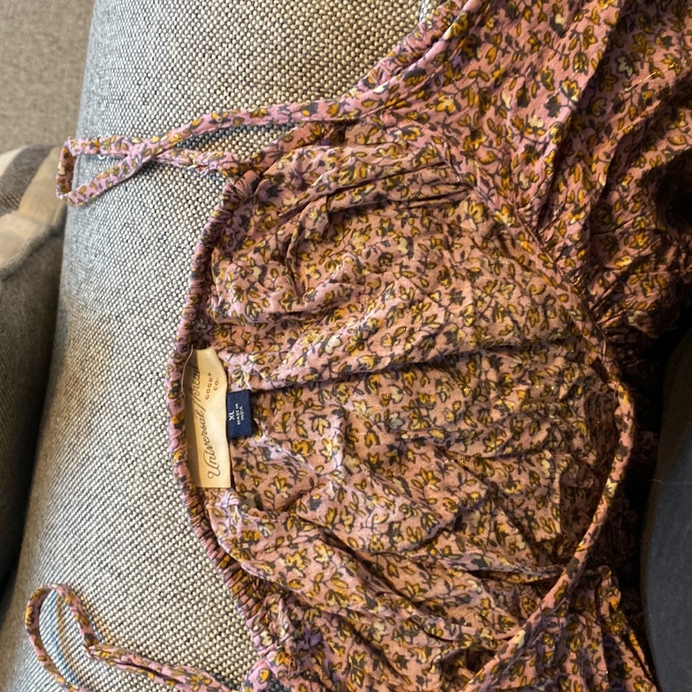 Universal Thread dress. - Picture 3 of 3